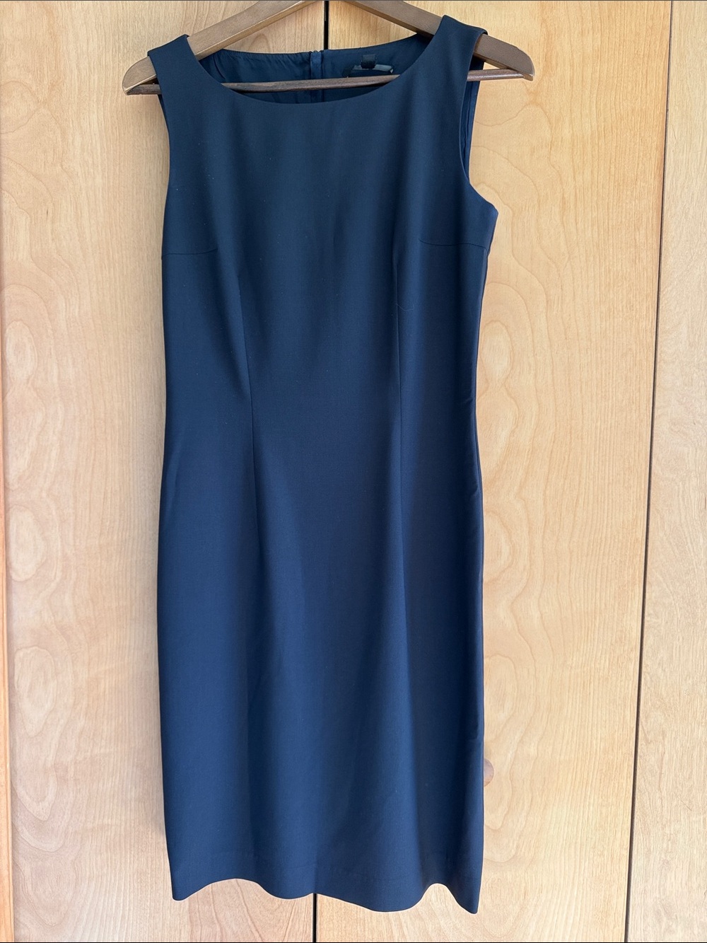 HUGO BOSS Classic Sleeveless Navy Sheath Dress